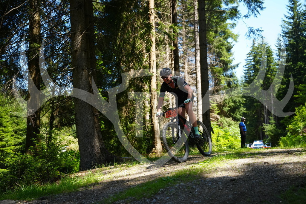 FC101706 | Fotogalerie der Treibjagd im Dunkelwald - Dein MTB Etappenrennen im Erzgebirge - Realisiert mit Pictrs.com