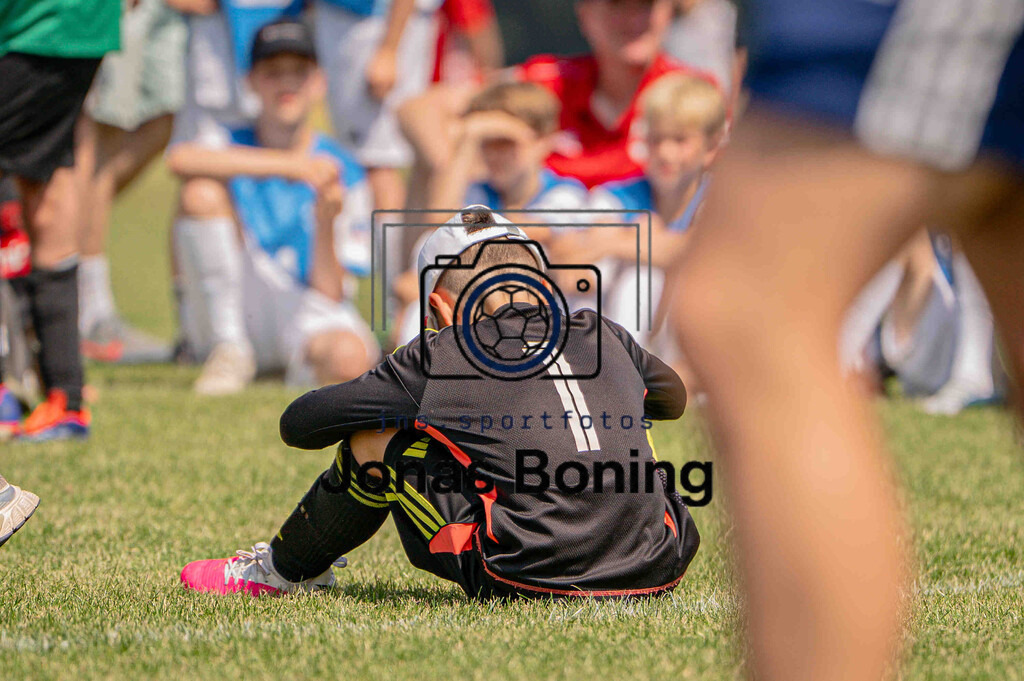 Fußball I E-Junioren I Saison 2025-2026 I OM-Cup Lüsche I Sonntag  I 24385 | jns.sportfotos - Realisiert mit Pictrs.com
