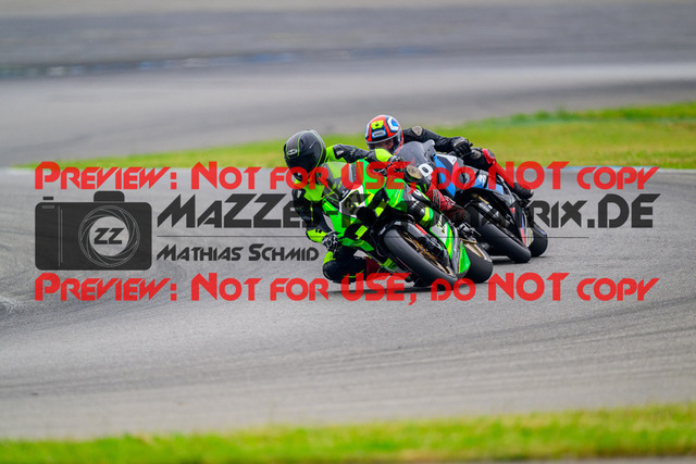 MaZZes_FotoMatrix_240521_6007705_2886 | WEISS