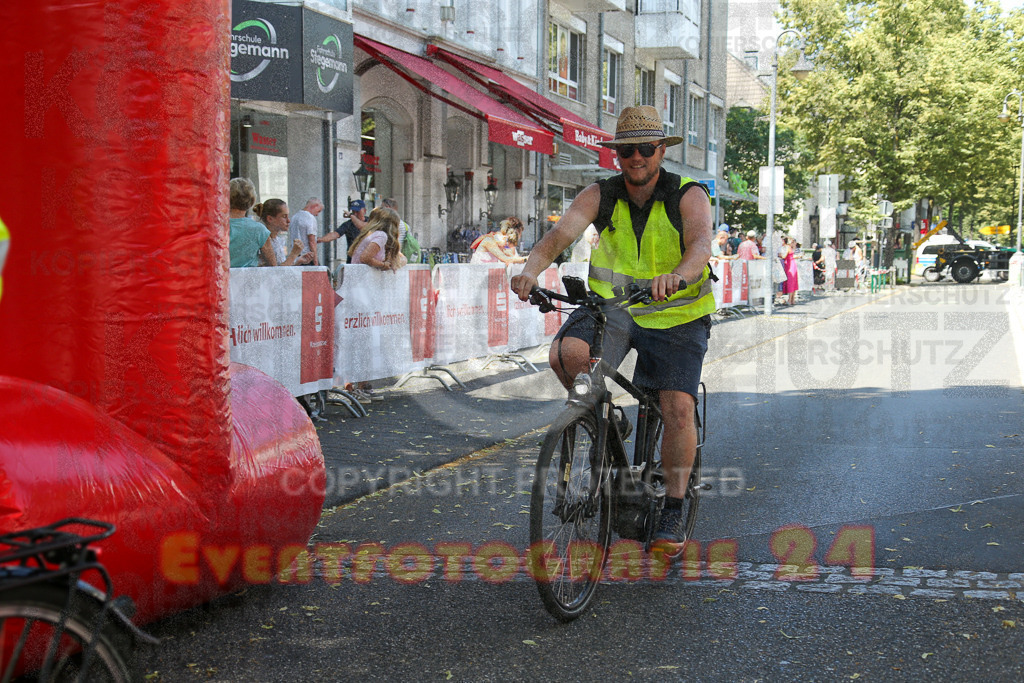 250621_1229_EX1_5923 | Sportfotografie im Rhein-Sieg Kreis, Köln, Bonn, NRW, Rheinland Pfalz, Hessen, etc. Unser Tätigkeitsfeld umfasst den Laufsport vom Volkslauf über den Marathon, Duathlon, Triathon bis zum Ultralauf wie Kölnpfad Ultra oder Schindertrail.