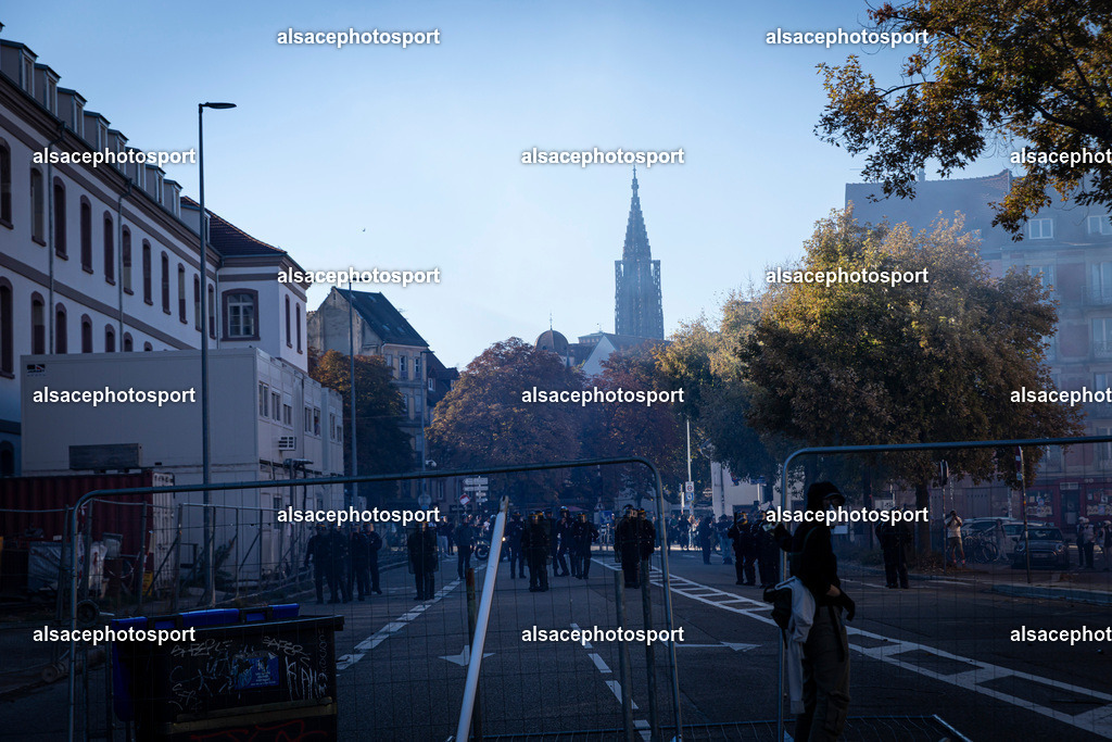 9L6A3440 | manifestation de lycéens à Strasbourg, le 6 octobre 2026, dans le cadre d’un mouvement national de protestation contre les conditions d’apprentissage. - Realisiert mit Pictrs.com