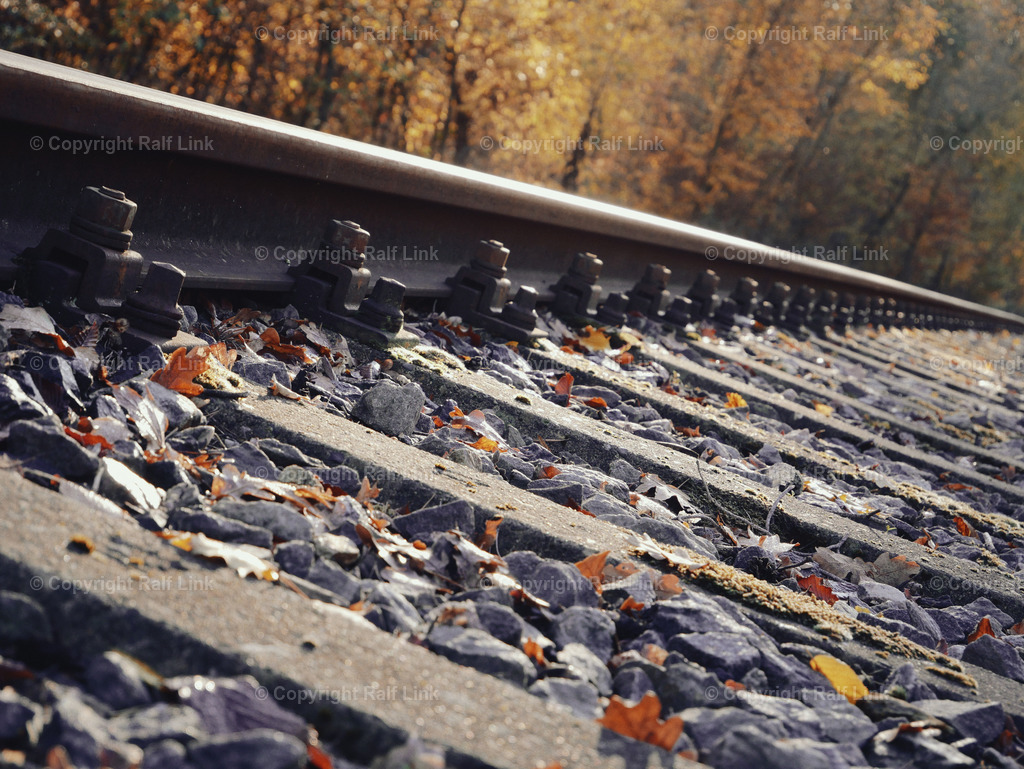 Schraege_Schiene | Stockfotos, Fotos mit Miniaturfiguren und kreativen Ideen. Dabei auch vieles aus der Metropolregion Rhein-Neckar. 