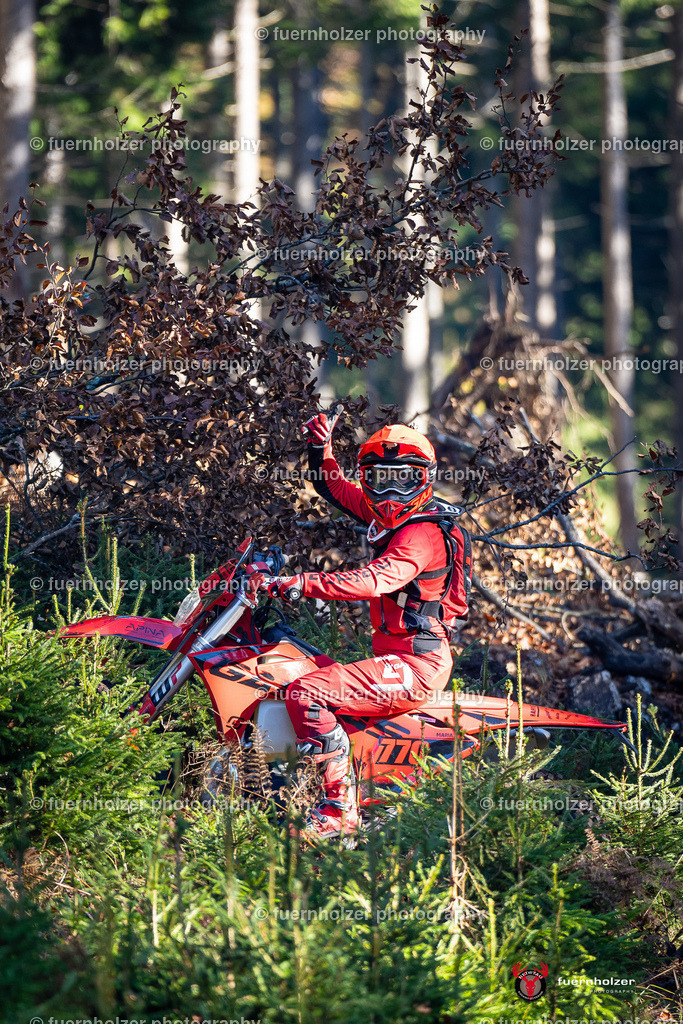 fuernholzer_241026-C2-128-2 | Fotografische Impressionen von der Red Stag Enduro Extreme by fuernholzer-photography.com. Endurosport in Österreich fotografisch festgehalten von fuernholzer. Auftragsfotografie für Private, Gewerbefotos und Industriefotografie. Eventfotografie, Sportfotografie und Motorsportfotografie. Anbieter von Fotoworkshops, Fototraining, fotografischen Vorträgen und Fotoseminaren.