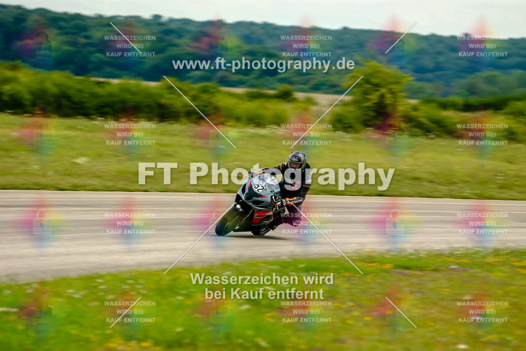 Chambley Juli-3239 | Hier findet Ihr Bilder von Touristenfahrten auf der Nürburgring Nordschleife oder von anderen Veranstaltungen die ich besucht habe. Viel Spass beim Durch Schauen 