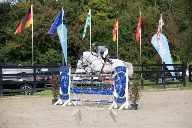 2B4A1300 | pixelfaenger - Realisiert mit Pictrs.com