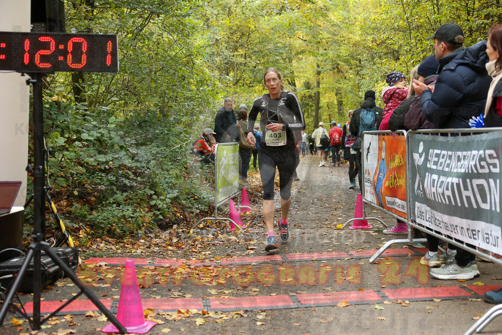 251026_1313_EX1_2913 | Sportfotografie im Rhein-Sieg Kreis, Köln, Bonn, NRW, Rheinland Pfalz, Hessen, etc. Unser Tätigkeitsfeld umfasst den Laufsport vom Volkslauf über den Marathon, Duathlon, Triathon bis zum Ultralauf wie Kölnpfad Ultra oder Schindertrail.