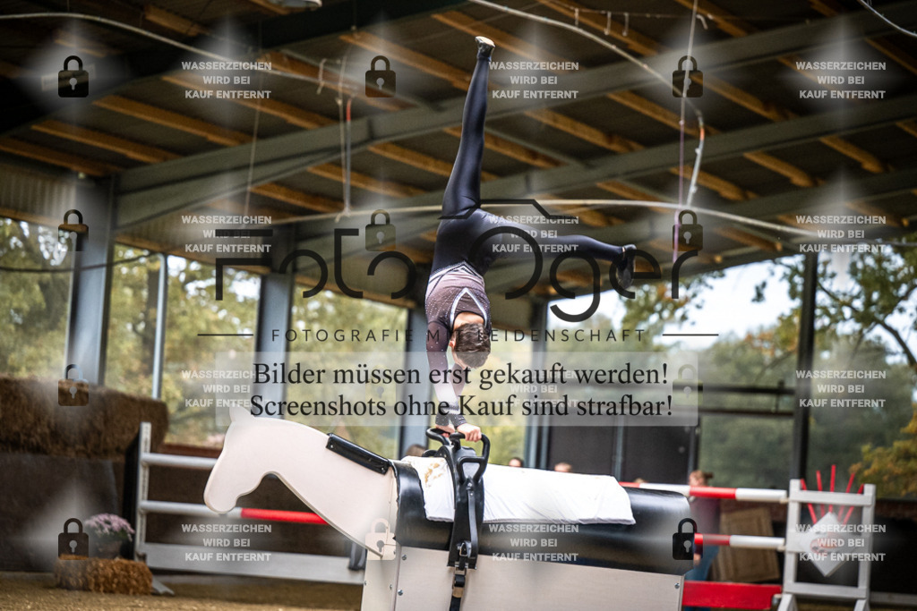 DOS_0641 | Entdecke hochwertige Reitturnierfotos von Foto Oger. Professionell, emotional und authentisch – jetzt Lieblingsmomente im Shop bestellen.Deutschlandweite Turnierfotografie. - Realisiert mit Pictrs.com