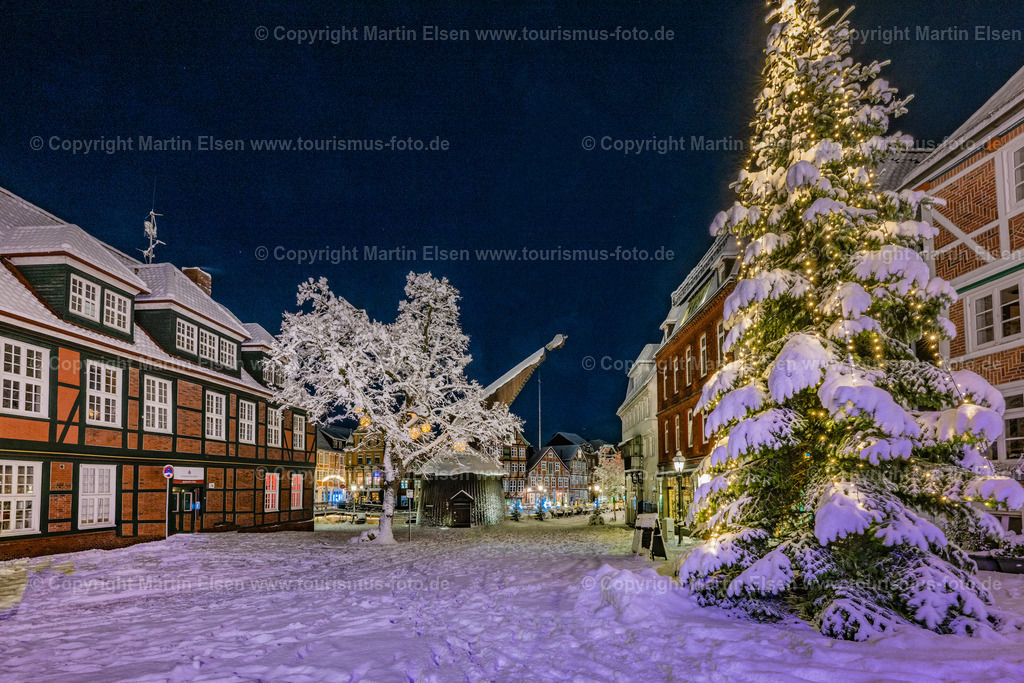 Stade Fischmarkt Altstadt Winter Schnee_ELS_2420030126 | Fotos aus den Touristenorten aus Norddeutschland. - Realisiert mit Pictrs.com