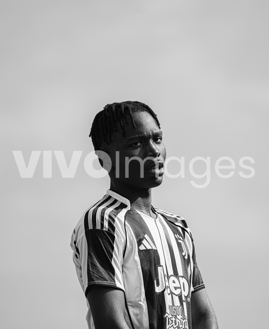 juv_lut_fmachado-0072 | Images from the Juniors B match between Juventus Academy and FC Lutry, played on 18 March 2026 in Lutry, Switzerland, featuring players, coaching staff and match action throughout the game.