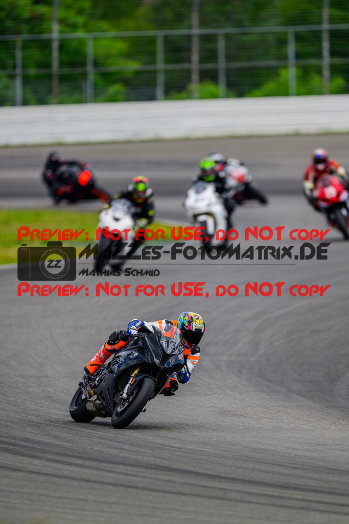 MaZZes_FotoMatrix_240615_6007705_7731 | ROT