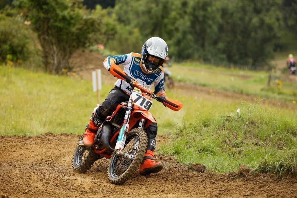 Motocross_Gerstetten_250802_4989 | Fotopresso – Sportfotografie in Heidenheim & Umgebung. Professionelle Sportfotografie für unvergessliche Momente. Dynamische Action-Shots, emotionale Szenen & hochwertige Bilder. - Realisiert mit Pictrs.com