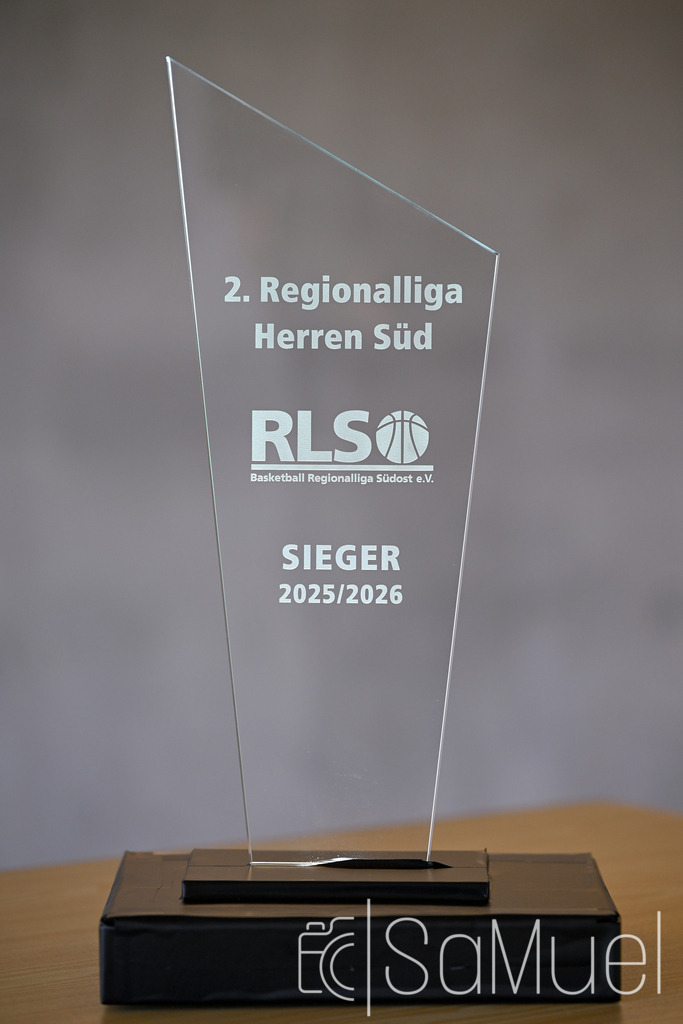 20260425-SML_9695 | Sa-Muel - Realisiert mit Pictrs.com