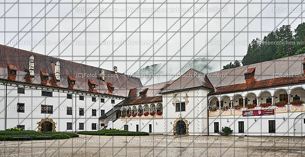 ALP1330_XXXIX-Chopin-Festival_Kartause Praelatenhof | (C)FotoLois.com, Alois Spandl, XXXIX. internationales CHOPIN-Festival in der Kartause Gaming, NOCTURNO - nächtliches Konzert bei Kerzenlicht, Sa 5. August 2023.