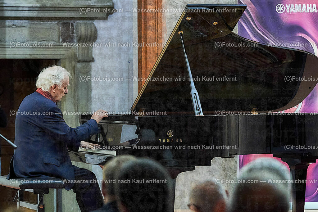 ALS1042_XXXIX-Chopin-Festival_Nocturno_Olejniczak Janusz | (C)FotoLois.com, Alois Spandl, XXXIX. internationales CHOPIN-Festival in der Kartause Gaming, NOCTURNO - nächtliches Konzert bei Kerzenlicht, Sa 5. August 2023.