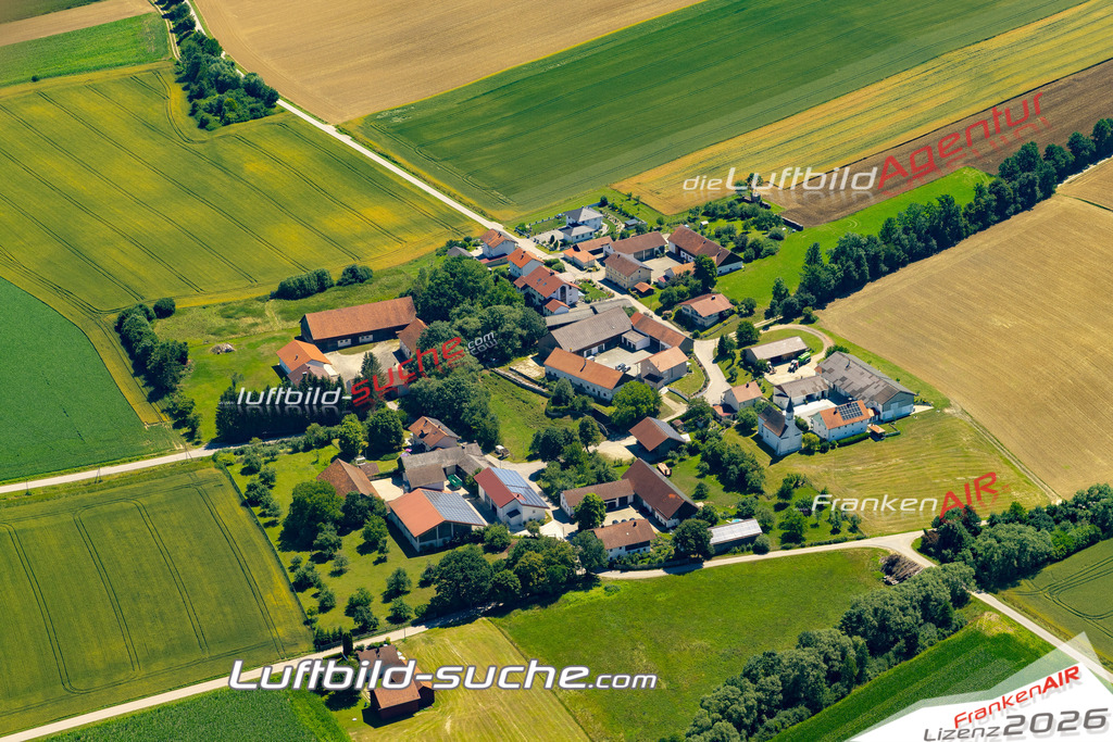 Aktuelles Luftbild von Tabeckendorf Roßbach - Die Luftaufnahme wurde 2022 mittels UL-Flugzeug erstellt ( keine Drohne ) - hochauflösende Kamera-Systeme von  Canon -Beste Qualität - Für grossformatige Ausdrucke geeignet. Die Geschenkidee !