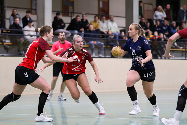 Handball I Damen I Saison 2025-2026 I Verbandsliga Süd I HSG Kalkberg 06 - MTV Dänischenhagen I 14.12.2025.168 | Jette Kaack (21, HSG Kalkberg 06) - Realisiert mit Pictrs.com