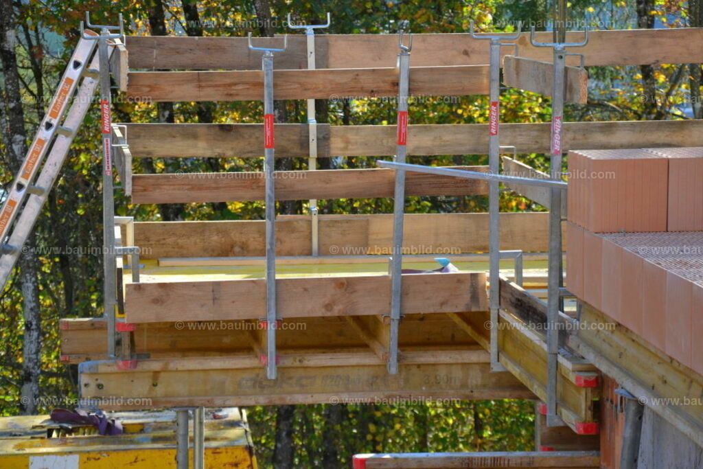 bib-lg04-betonarbeiten-0532 | Nach LV-Leistungsgruppen sortierte Detailfotos über den Bau eines Hauses. Alle Hausbau-Bilder direkt vom Urheber und Autor der Website Haus-Selber-Bauen.com