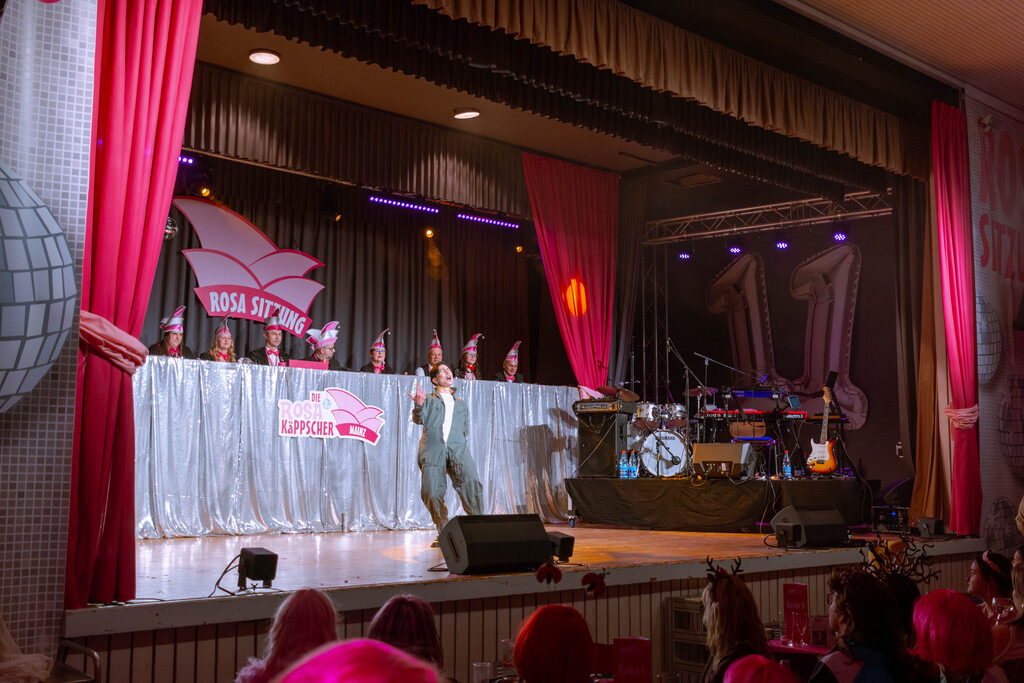 RosaSitzung-179 | Henke Visuals - Realisiert mit Pictrs.com