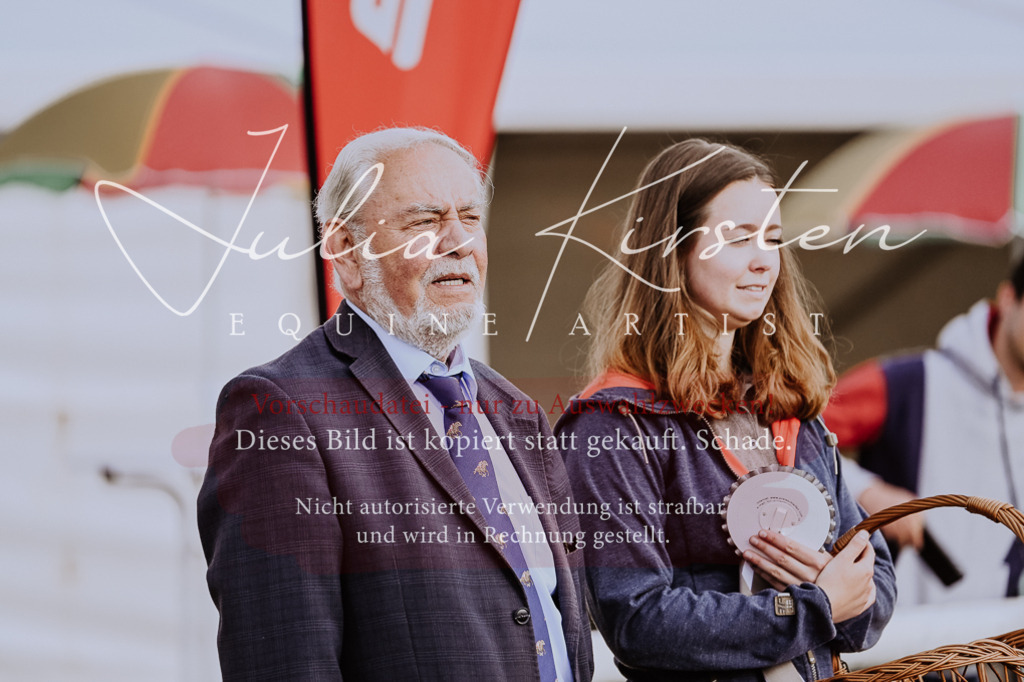 DSC_7642 | Pferde- und Turnierfotografie in Westsachsen. Pferdeportraits, Auftragszeichnungen und intuitive Kunst.