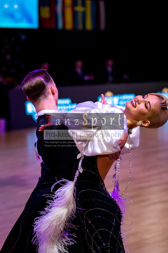 20251212_WDSF_World_Ch_Cup_RS-Std_0793-2 | Tanzsportbilder, Standardtanz, Lateintanz, WDSF, DTV, LTVB, dancecomp, goc, hessen tanzt, blaues band der spree, walzer, tango, wiener walzer, slowfox, quickstepp, samba, rumba, cha-cha-cha, paso doble. jive, hd-kroft photography, turniertanzsport
