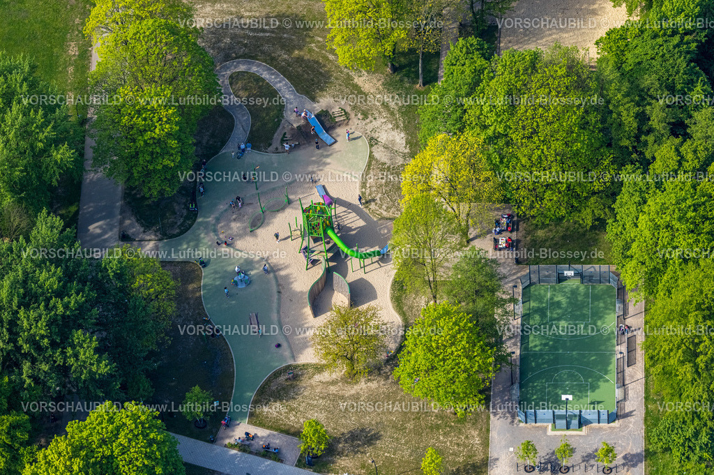Herne240500131 | Luftbild, Kinderspielplatz mit Sandkasten und Klettergerüst im Gysenbergpark Revierpark, Börnig, Herne, Ruhrgebiet, Nordrhein-Westfalen, Deutschland