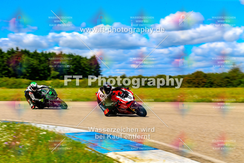 018-6502 | Hier findet Ihr Bilder von Touristenfahrten auf der Nürburgring Nordschleife oder von anderen Veranstaltungen die ich besucht habe. Viel Spass beim Durch Schauen 