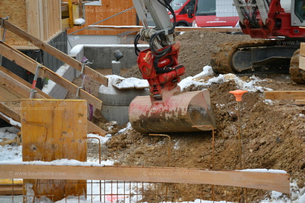 bib-lg02-erdarbeiten-0234 | Nach LV-Leistungsgruppen sortierte Detailfotos über den Bau eines Hauses. Alle Hausbau-Bilder direkt vom Urheber und Autor der Website Haus-Selber-Bauen.com