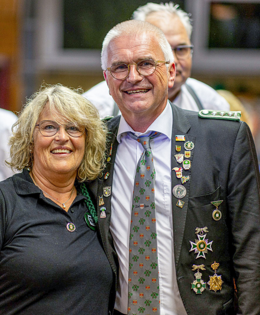 top-top.de-250628-110 | Foto, Video, Fotografie, Videografie, Fotobox, DJ, Discjockey, Musik, Musikbox, Veranstaltung, Photobooth, Amazon, Ebay, Buchtipp, Bestseller, Autor, Verlag, Buch, Wesel, Hamminkeln, NRW, Dinslaken, Rees, Drohne, Hochzeit, Party, Fotobox, Wesel, Fotograf