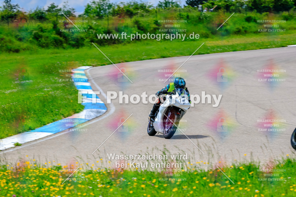 MotoTeam-0008 | Hier findet Ihr Bilder von Touristenfahrten auf der Nürburgring Nordschleife oder von anderen Veranstaltungen die ich besucht habe. Viel Spass beim Durch Schauen 