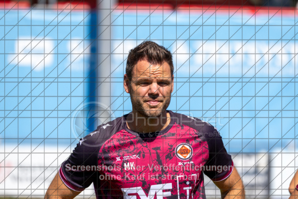 20250629_102550_0031 | #,1.Göppinger SV, Fussball, Oberliga BW - Trainingsauftakt, Saison 2025/2026, Rasensportplatz Stadion SV Göppingen, Hohenstaufenstr. 116, 73033 Göppingen, 29.06.2025 - 10:30 Uhr,Foto: PhotoPeet-Sportfotografie/Peter Harich
