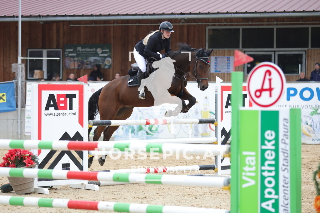 0P6A6584 | Willkommen bei Brunnmayr - Design & Fotografie – Ihrem Spezialisten für Reitturniere und Pferdeveranstaltungen in Oberösterreich, Salzburg und Bayern! Seit über 17 Jahren sind wir leidenschaftlich dabei.