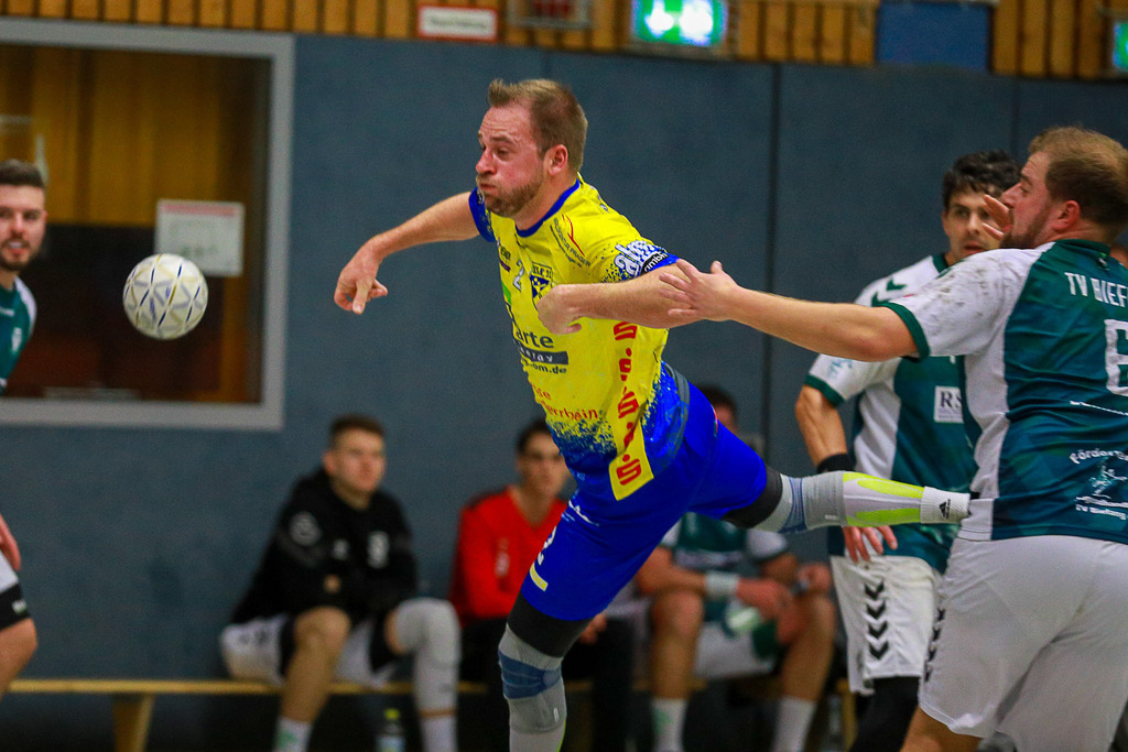 SVN_TvBiefang_161124_161 | Bildergalerie von Sport-Ereignissen aber auch von weiteren spannenden Dingen - nicht nur vom Niederrhein. In Anlehnung an den bekannten Spruch von Hanns Dieter Hüsch heißt das Motto: "Niederrhein ist überall".  - Realisiert mit Pictrs.com