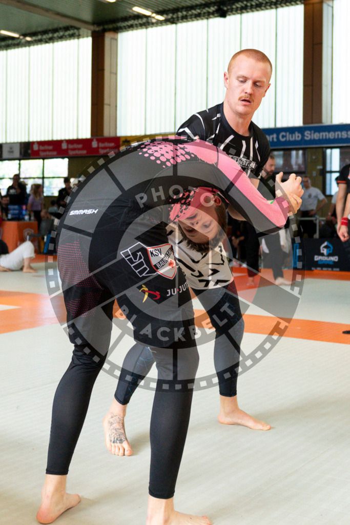 20240915PBB2545 | Athletes compete during the Grappling Industries’ grappling and Brazilian jiu-jitsu competition in Berlin, on September 15, 2024.
