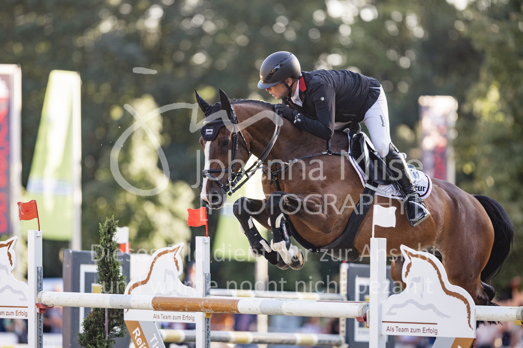 230826_Delbrueck_S1-Spr-951 | Deine schönsten Turniermomente als professionelle Fotos! Entdecke hochwertige Pferdesport-Fotografie im Online-Shop. Jetzt Fotos finden & bestellen!