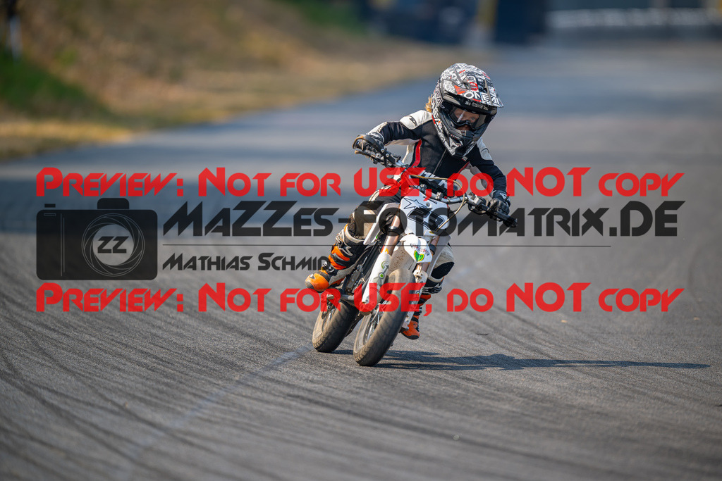 MaZZes-Fotomatrix-20260816-615307 | ROOKIES