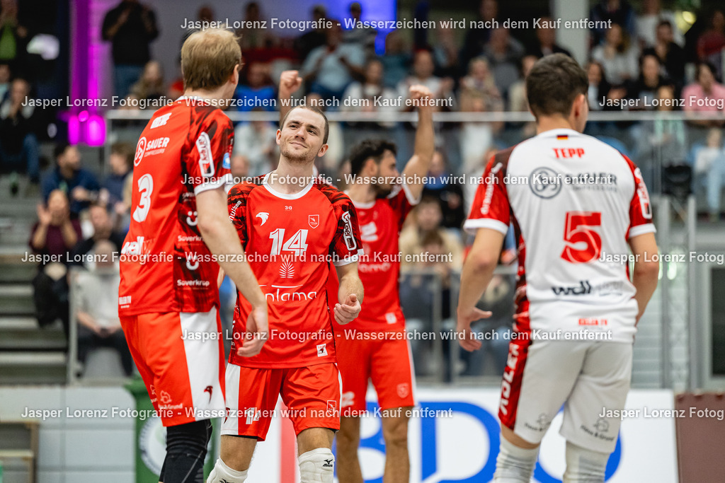 Volleyball I Herren I Saison 2026-2027 I 2. Bundesliga Nord I 06. Spieltag I Kieler TV - VV Humann Essen | Jasper Lorenz Fotografie - Realisiert mit Pictrs.com