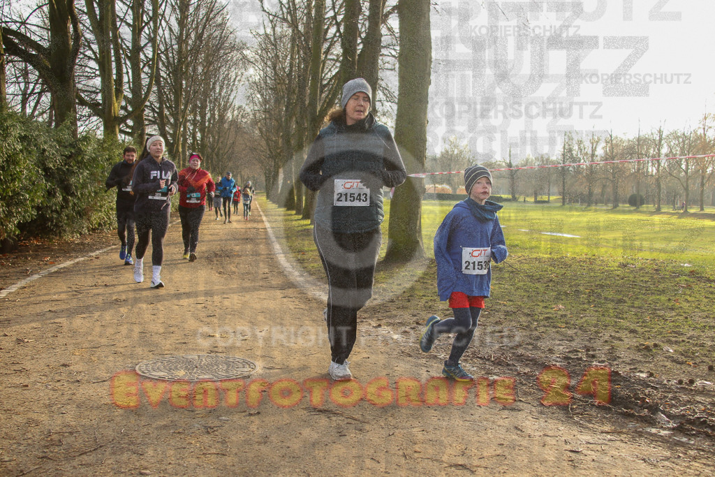 241231_1025_EV4_4245 | Sportfotografie im Rhein-Sieg Kreis, Köln, Bonn, NRW, Rheinland Pfalz, Hessen, etc. Unser Tätigkeitsfeld umfasst den Laufsport vom Volkslauf über den Marathon, Duathlon, Triathon bis zum Ultralauf wie Kölnpfad Ultra oder Schindertrail.