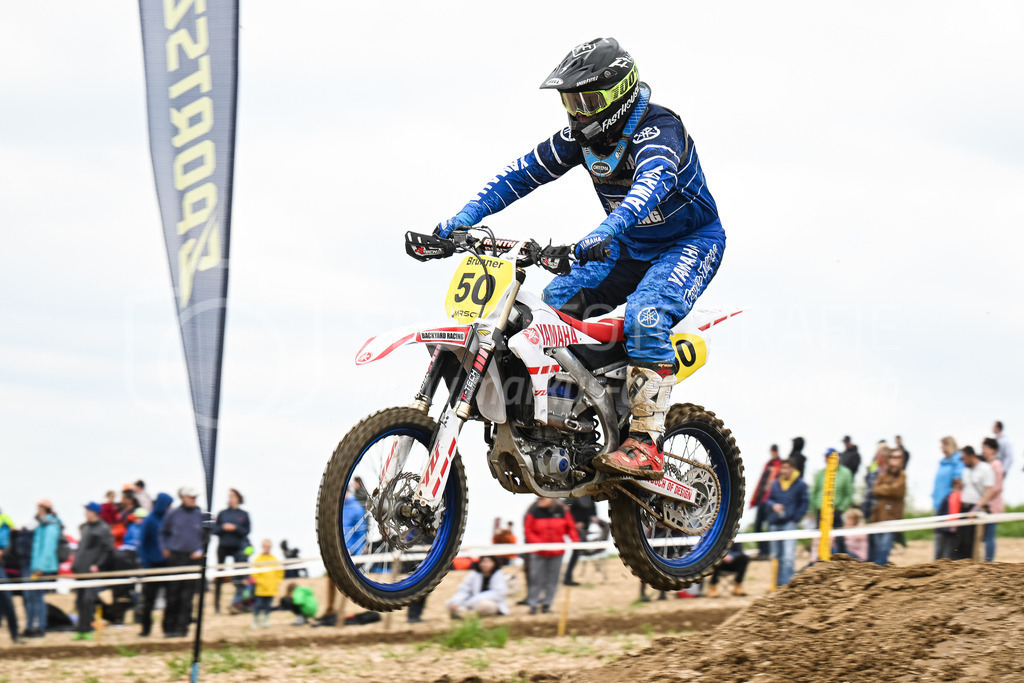 Motocross Schlatt bei Winterthur - 30. April 2023 | #50 Brunner Markus aus Muri AG (CH) auf Yamaha YZ 450 F in der Kategorie Senioren am Motocross Schlatt bei Winterthur, 30. April 2023. 
Instagram: @mx_schlatt | @mc_wila | @sam_schweiz
Bild: Sportfotografie Markus Aeschimann | www.markus-aeschimann.ch - Realisiert mit Pictrs.com