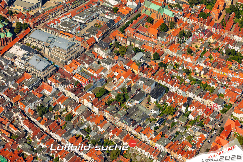 Fleischauerstrasse Lübeck Bild- Das Luftbild wurde 2025 vom UL-Flugzeug heraus erstellt ( keine Drohne bzw. Drohnenaufnahme ) - Hochauflösende Luftaufnahme -Nicht vergleichbar mit Google Maps oder Satelittenbilder- Die Geschenkidee !Mit Lizenz und Bildrechte bestellbar - CC