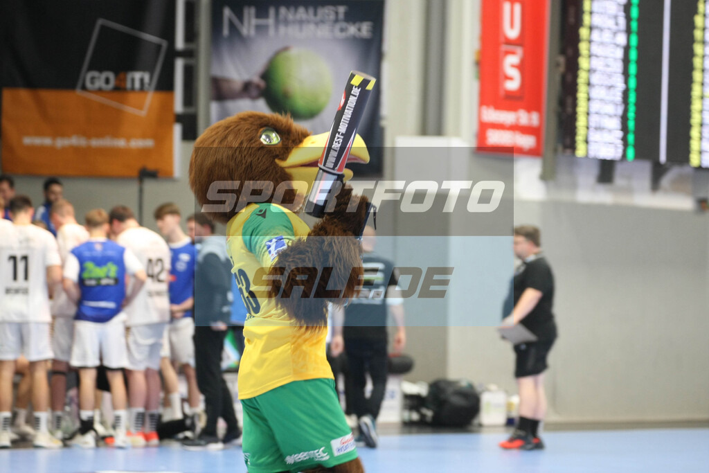 Eintracht Hagen - Dormagen | Maskottchen Falk - © Sportfoto-Sale (MK) - Realisiert mit Pictrs.com