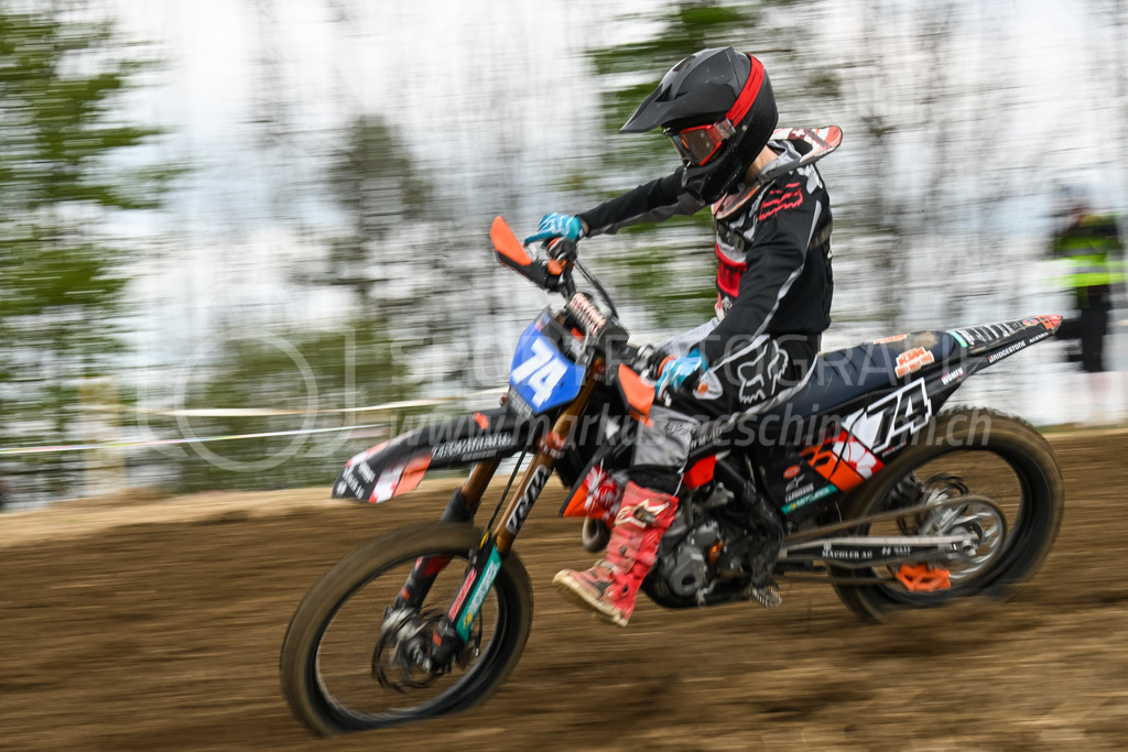 Motocross Schlatt bei Winterthur - 30. April 2023 | #74 Zachmann Joyce aus Diessenhofen (CH) auf Zachmann KTM in der Kategorie Swiss MX Women Cup am Motocross Schlatt bei Winterthur, 30. April 2023. 
Instagram: @mx_schlatt | @mc_wila | @sam_schweiz
Bild: Sportfotografie Markus Aeschimann | www.markus-aeschimann.ch - Realisiert mit Pictrs.com