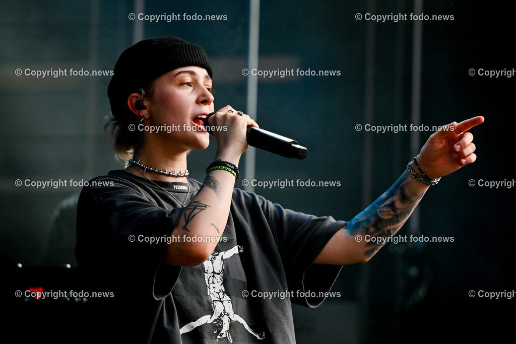 Posthof_ Pietro Lombardi_ 22.06.2023-1 | 22.06.2023, Linz, AUT, Posthof, Open Air Konzert Pietro Lombardi, im Bild Ness (Vorprogramm)