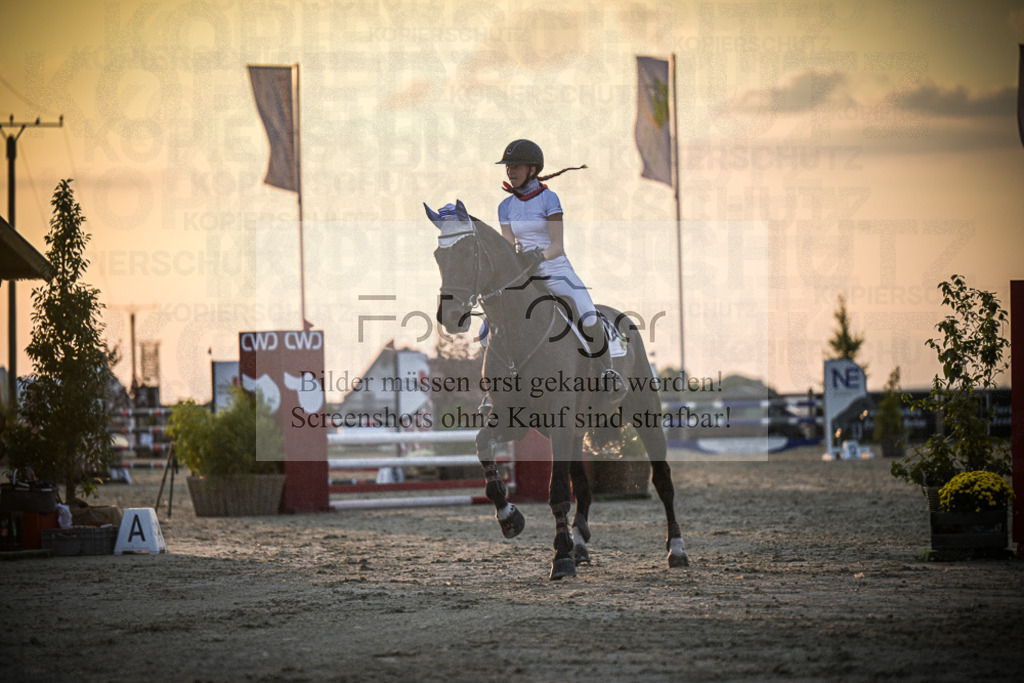 DOS_1801 | Entdecke hochwertige Reitturnierfotos von Foto Oger. Professionell, emotional und authentisch – jetzt Lieblingsmomente im Shop bestellen.Deutschlandweite Turnierfotografie. - Realisiert mit Pictrs.com