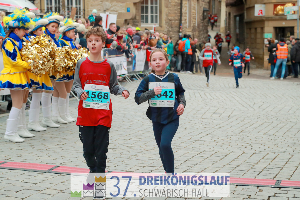 Stadtwerke Jugendlauf 1700m | 3 Koenigslauf 2023 - Realisiert mit Pictrs.com