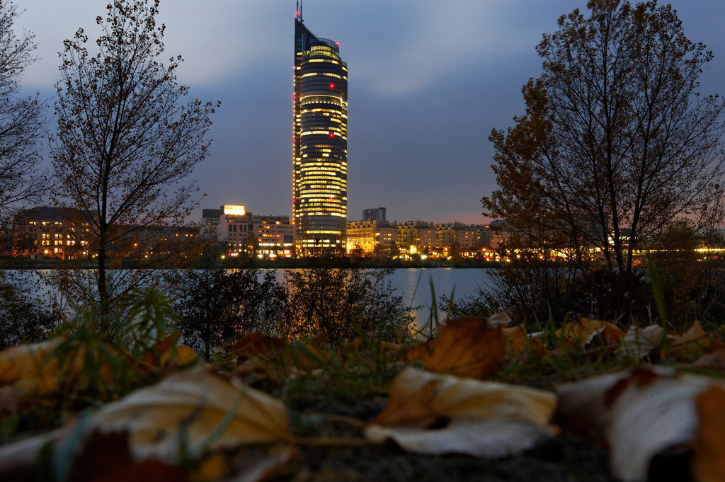 Milleniums-Tower | Wien, Austria - November 07, 2011: Milleniums-Tower. - Realisiert mit Pictrs.com