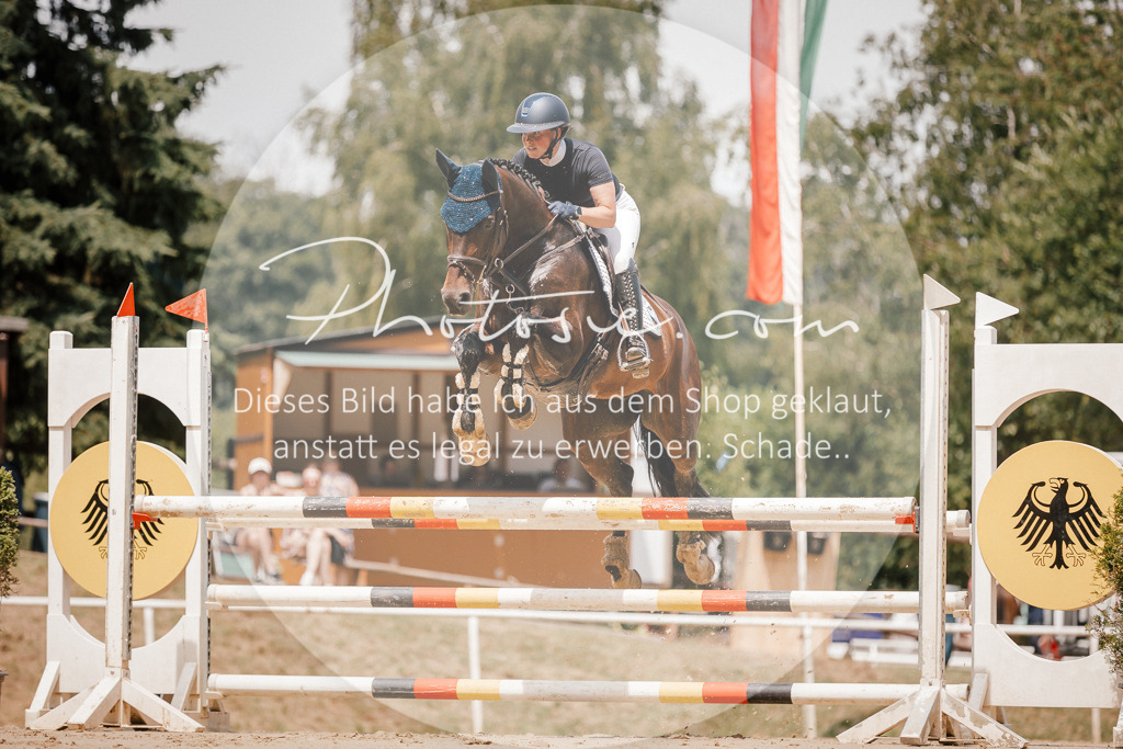 3I6A7799 | Stimmungsvolle Portraits und Reitsportfotografie im Ruhrgebiet und im Münsterland.

Pferdefotografie, Hundefotografie, Tierfotografie, Reportagen, Portraits von Tier und Mensch, Turnierfotografie in Bochum, Recklinghausen, Marl, Haltern am See, Dülmen.. - Realisiert mit Pictrs.com