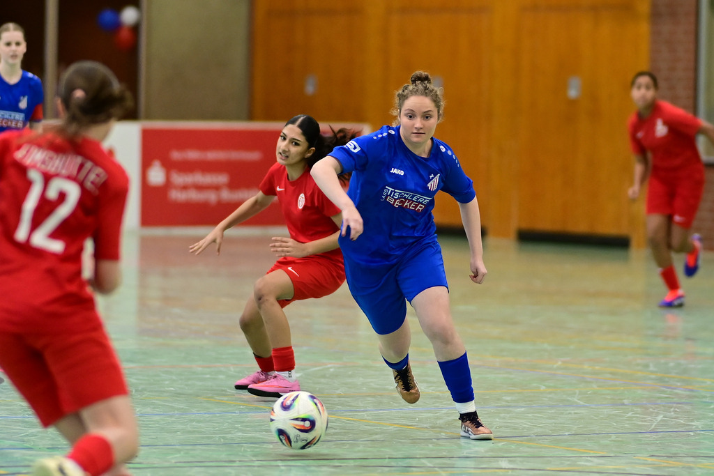 Fußball I Juniorinnen I Saison 2025-2026 I Hallenmasters U15+U17 | Der Sportfotograf. - Realisiert mit Pictrs.com