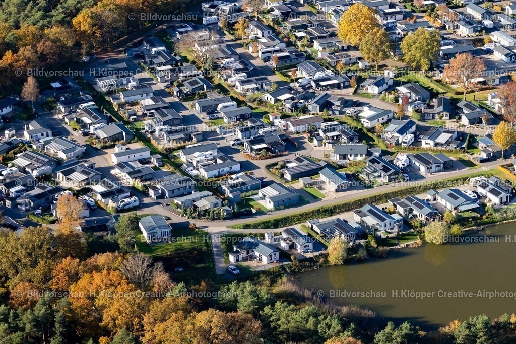 Luftbilder Arcen-7603 | Luftbildfotografie Campingplatz am Seeufer " Park Maasvallei - Oost " in Arcen in Limburg, Niederlande - Realisiert mit Pictrs.com