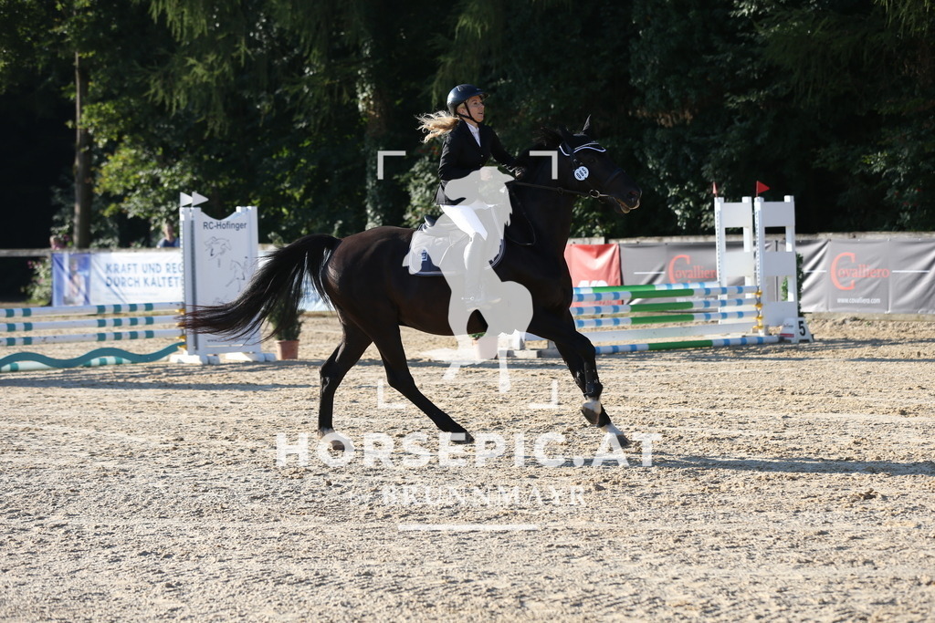 DL2Q7302 | Willkommen bei Brunnmayr - Design & Fotografie – Ihrem Spezialisten für Reitturniere und Pferdeveranstaltungen in Oberösterreich, Salzburg und Bayern! Seit über 17 Jahren sind wir leidenschaftlich dabei.