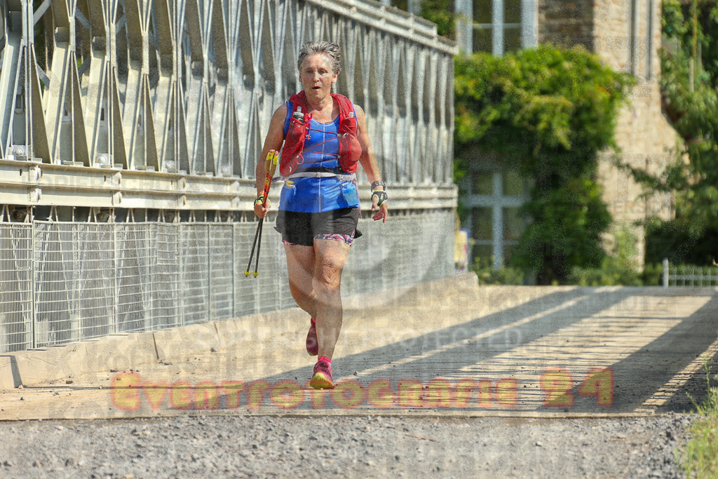 240831_1206_EX1_8410 | Sportfotografie im Rhein-Sieg Kreis, Köln, Bonn, NRW, Rheinland Pfalz, Hessen, etc. Unser Tätigkeitsfeld umfasst den Laufsport vom Volkslauf über den Marathon, Duathlon, Triathon bis zum Ultralauf wie Kölnpfad Ultra oder Schindertrail.